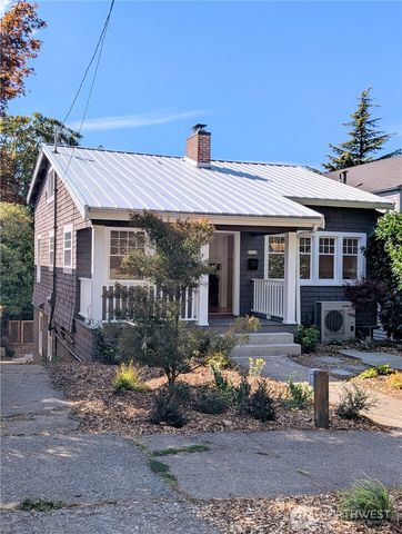 1713 33rd Avenue, Seattle, WA 98122