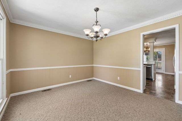 554 Douglas Bend Rd, Gallatin, TN 37066