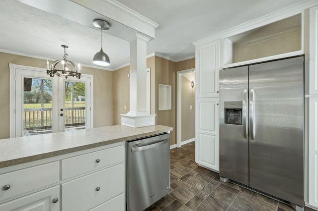 554 Douglas Bend Rd, Gallatin, TN 37066