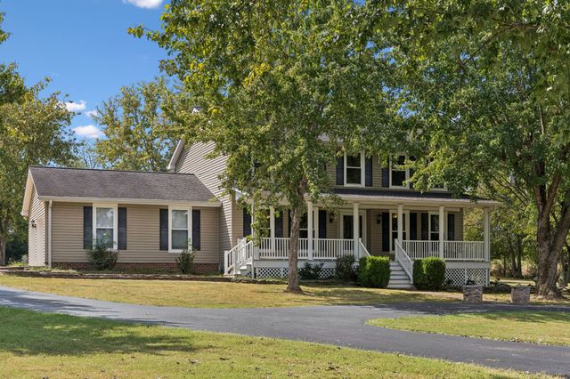 554 Douglas Bend Rd, Gallatin, TN 37066