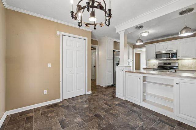 554 Douglas Bend Rd, Gallatin, TN 37066