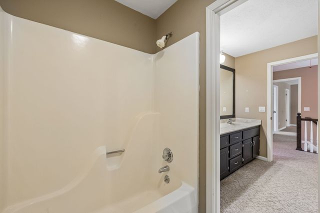 554 Douglas Bend Rd, Gallatin, TN 37066
