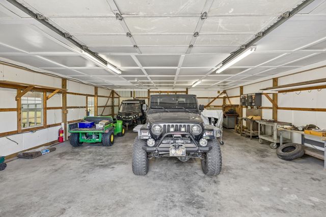 554 Douglas Bend Rd, Gallatin, TN 37066