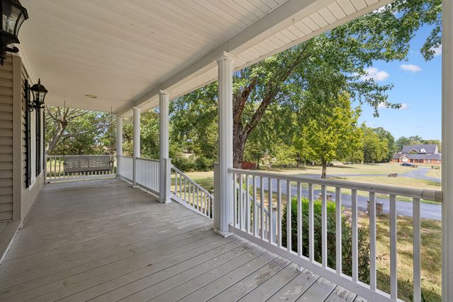 554 Douglas Bend Rd, Gallatin, TN 37066