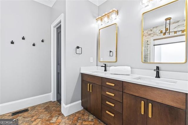 395 Laurent Street NW 4, Atlanta, GA 30318