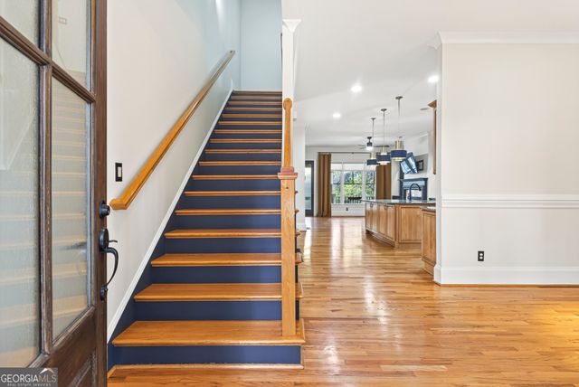 395 Laurent Street NW 4, Atlanta, GA 30318