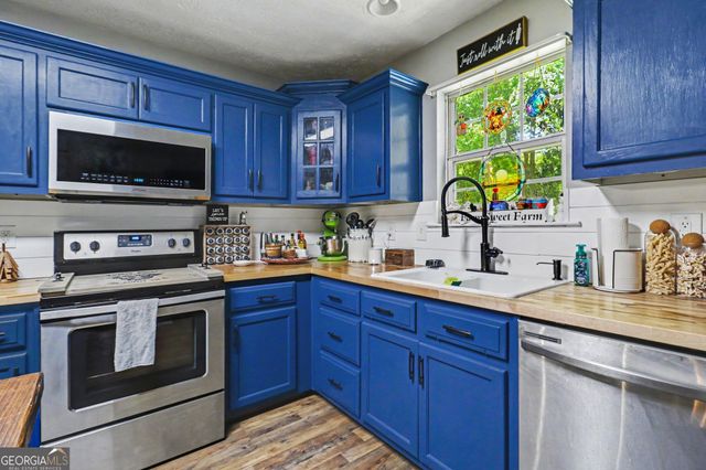 106 Granite Street, Hogansville, GA 30230
