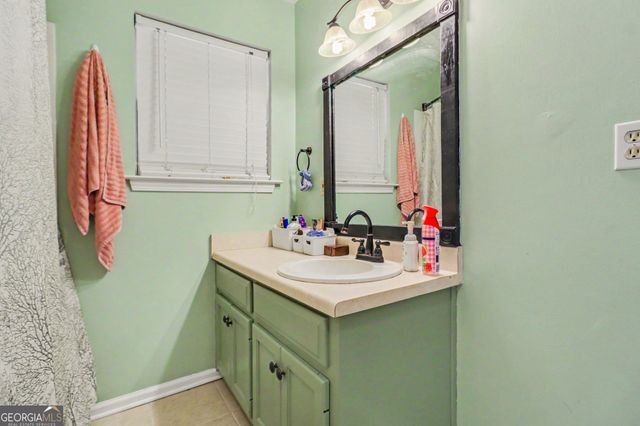 106 Granite Street, Hogansville, GA 30230