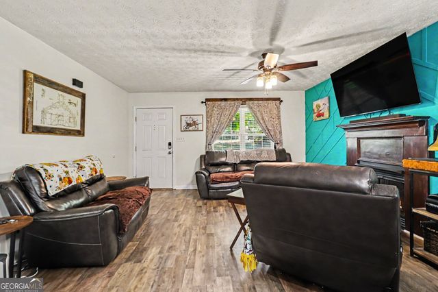 106 Granite Street, Hogansville, GA 30230