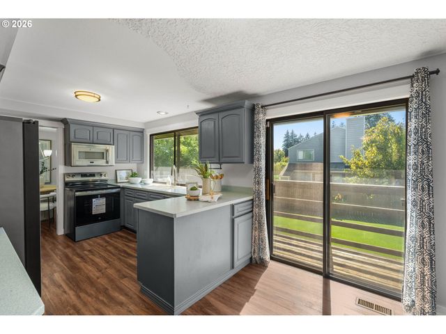 1410 Se 121ST Ave, Vancouver, WA 98683