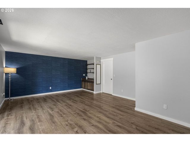 1410 Se 121ST Ave, Vancouver, WA 98683