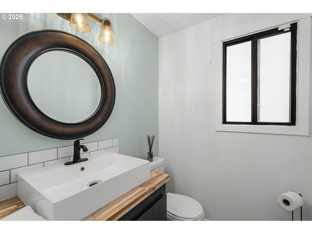 1410 Se 121ST Ave, Vancouver, WA 98683