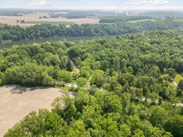 6860 Ashley Avenue NE, Belding, MI 48809