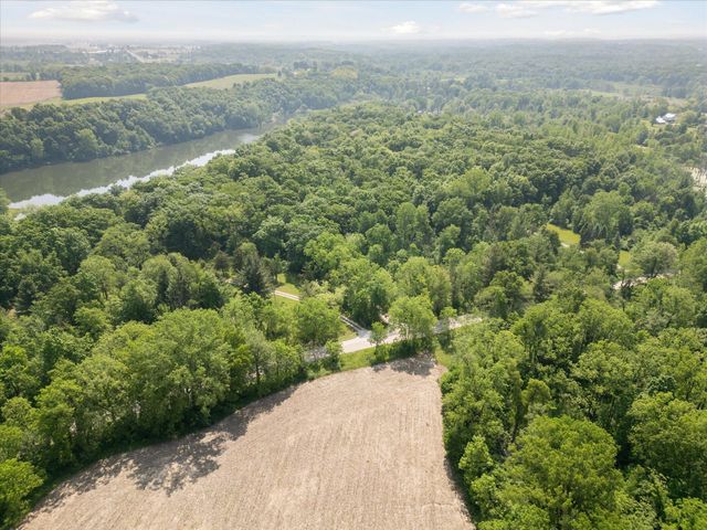 6860 Ashley Avenue NE, Belding, MI 48809