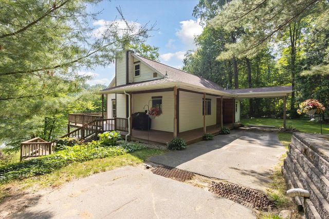 6860 Ashley Avenue NE, Belding, MI 48809