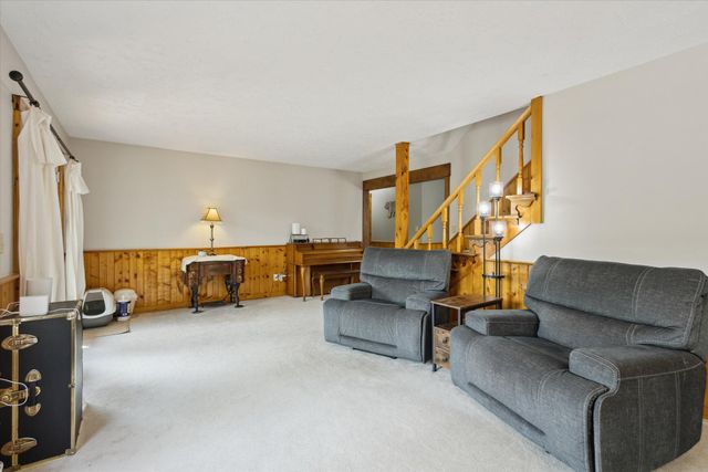 6860 Ashley Avenue NE, Belding, MI 48809