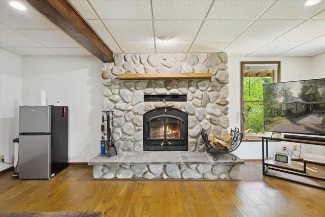 6860 Ashley Avenue NE, Belding, MI 48809