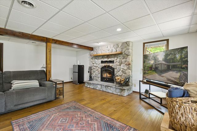 6860 Ashley Avenue NE, Belding, MI 48809