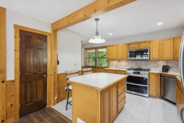 6860 Ashley Avenue NE, Belding, MI 48809