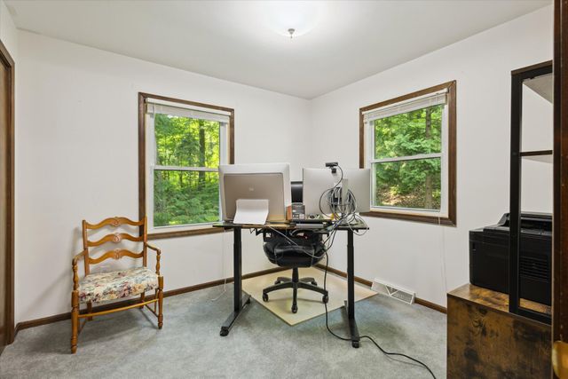 6860 Ashley Avenue NE, Belding, MI 48809