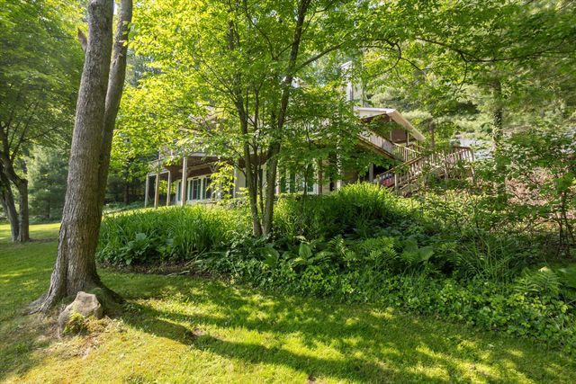 6860 Ashley Avenue NE, Belding, MI 48809