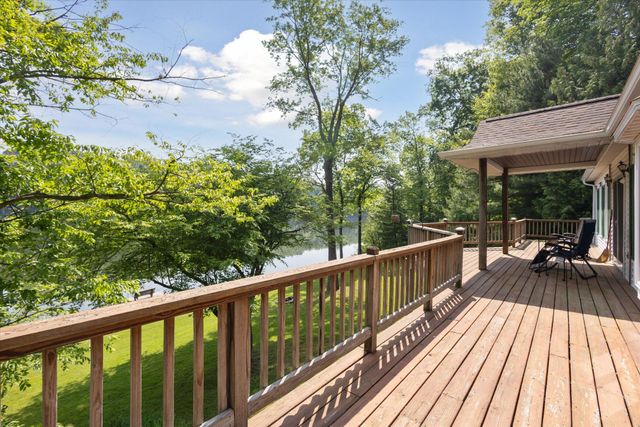 6860 Ashley Avenue NE, Belding, MI 48809