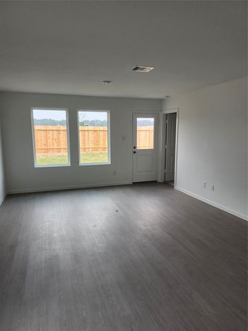 12019 Noble Wood Village, Magnolia, TX 77354