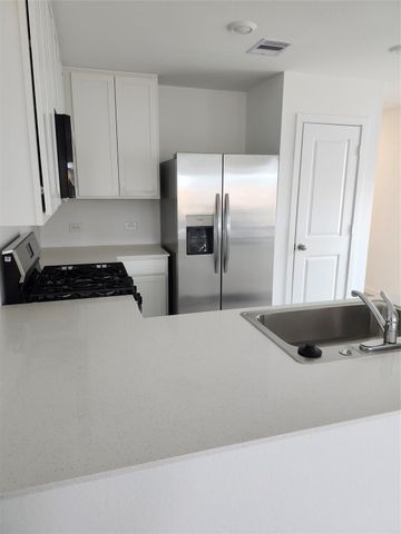 12019 Noble Wood Village, Magnolia, TX 77354