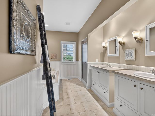 5995 S Woodstrail Dr 57 Drive, Columbia City, IN 46725