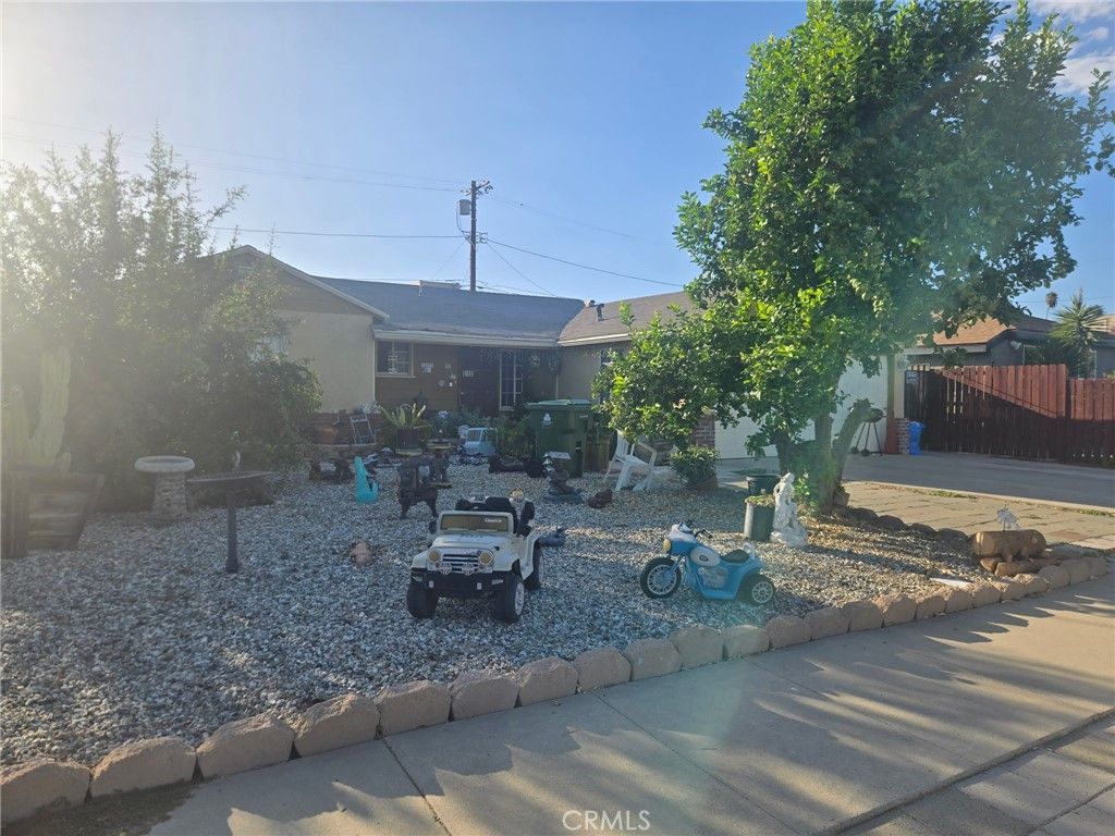 7057 Aura Avenue, Reseda, CA 91335 — photo 2
