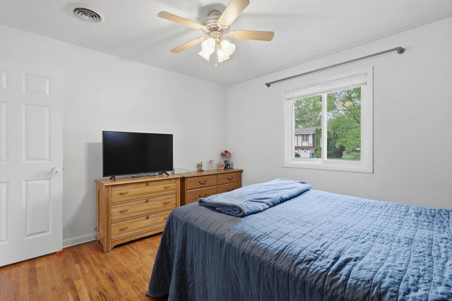 137 E 7th Street, Coal Valley, IL 61240