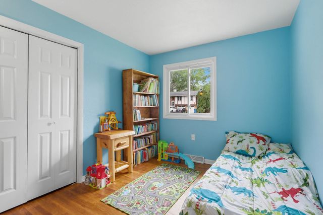 137 E 7th Street, Coal Valley, IL 61240