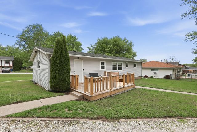 137 E 7th Street, Coal Valley, IL 61240