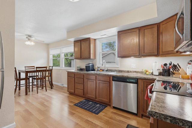 137 E 7th Street, Coal Valley, IL 61240