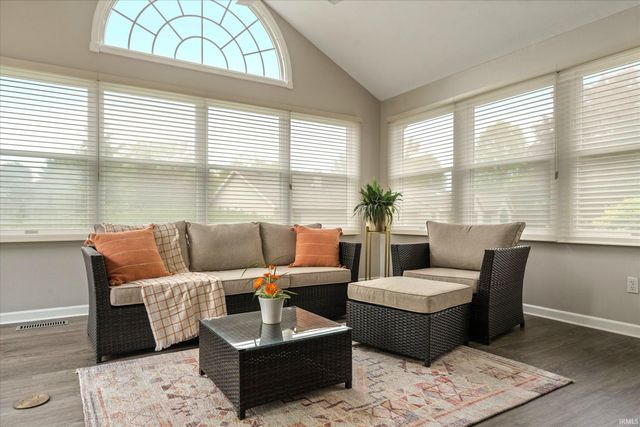 6125 Lansdown Court, South Bend, IN 46614