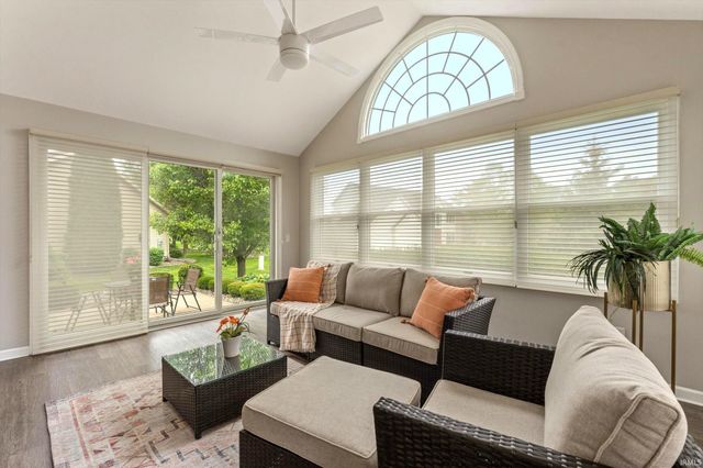 6125 Lansdown Court, South Bend, IN 46614