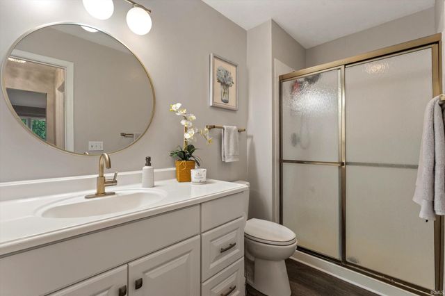 6125 Lansdown Court, South Bend, IN 46614