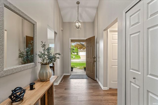 6125 Lansdown Court, South Bend, IN 46614