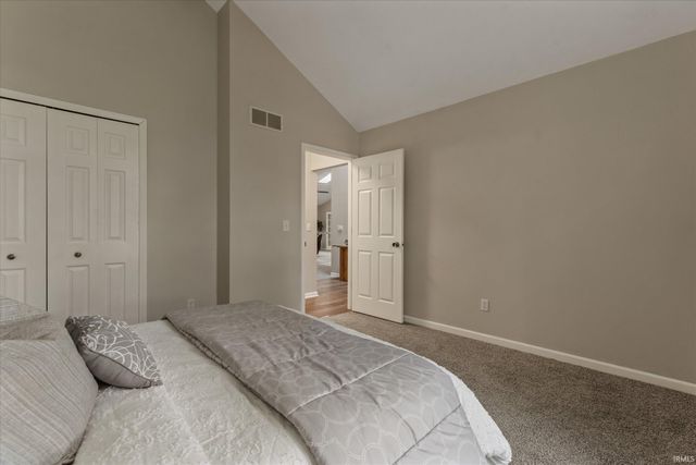 6125 Lansdown Court, South Bend, IN 46614