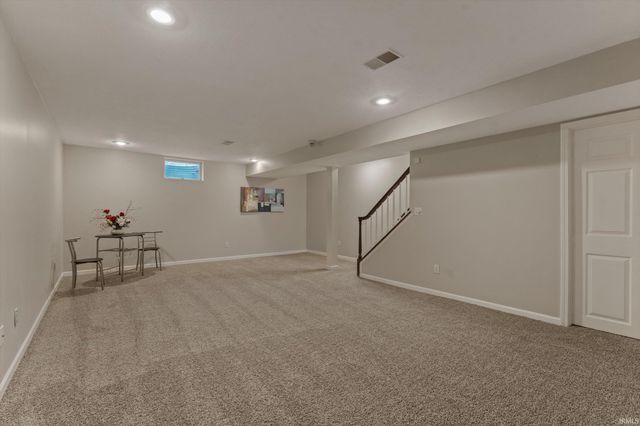 6125 Lansdown Court, South Bend, IN 46614