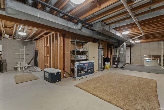 6125 Lansdown Court, South Bend, IN 46614