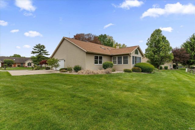 6125 Lansdown Court, South Bend, IN 46614