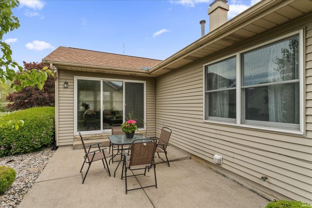 6125 Lansdown Court, South Bend, IN 46614