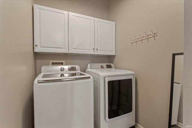 6125 Lansdown Court, South Bend, IN 46614