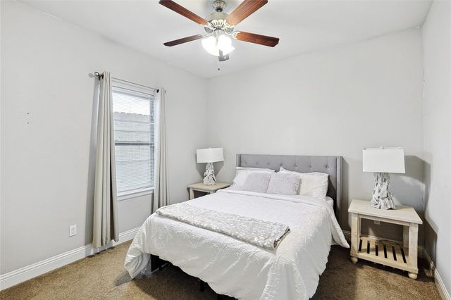 342 W Huffman Street, Krum, TX 76249