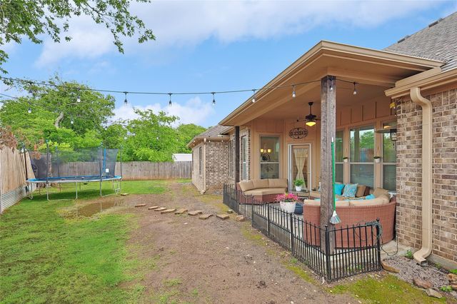 342 W Huffman Street, Krum, TX 76249