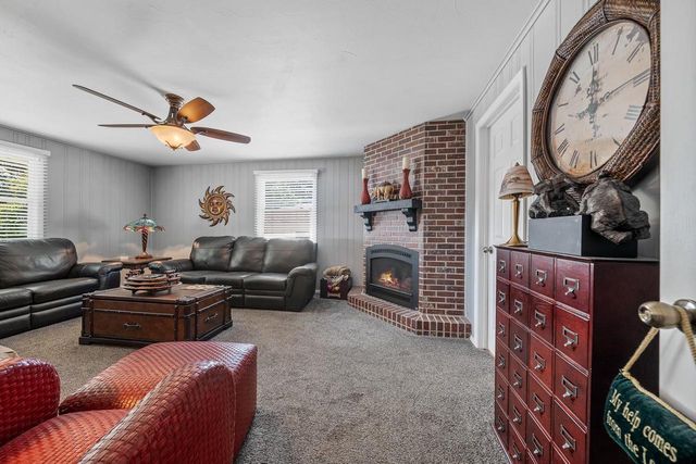 638 SUNNYCREST STREET, Green Bay, WI 54302