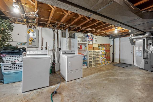 638 SUNNYCREST STREET, Green Bay, WI 54302