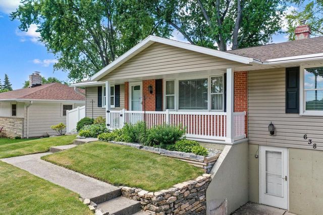 638 SUNNYCREST STREET, Green Bay, WI 54302