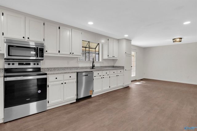 1508 Skyline Avenue E, Fort Payne, AL 35967